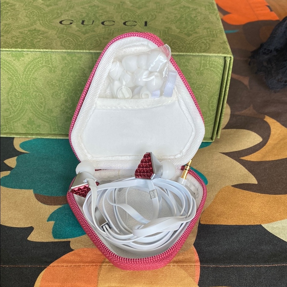 Lady Gaga Earbud Case with Earbuds